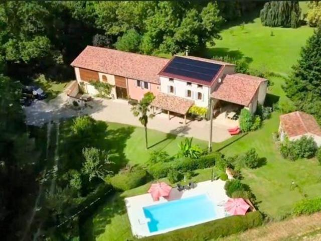 Propriété de caractère avec gîte, piscine et bois – Proche Mirepoix