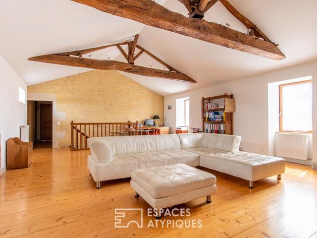 Propriété de caractère avec longère, logement d'amis et gran. 253m² Chantonnay