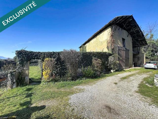 Propriété de caractère avec vue panoramique et fort potentiel d'aménagement