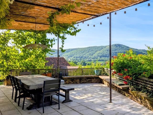 Propriété de caractère avec vue panoramique exceptionnelle 210m² Saint Vincent de Cosse