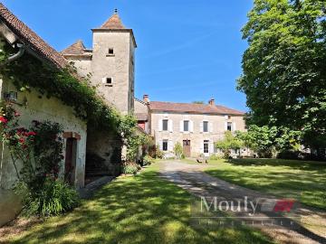 Propriete De Caractere Ancien Moulin 400m² Boissières