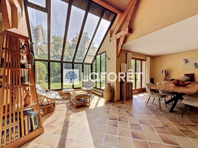 Propriété de caractère dans un cadre naturel privilégié 162m² Feucherolles