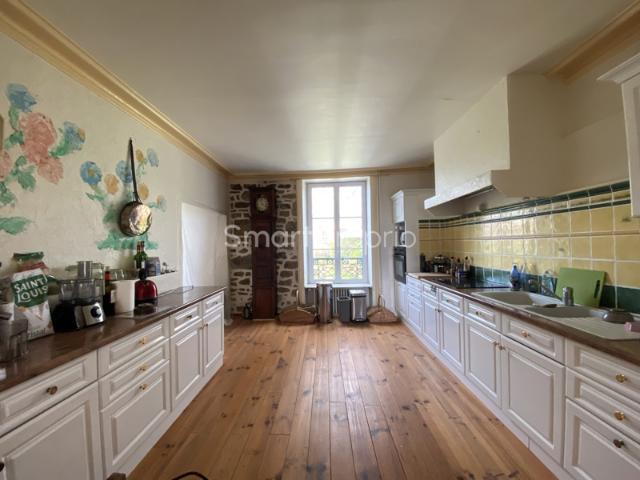 Propriété de caractère de 1780 19 pièces 600m2 potentiel gît