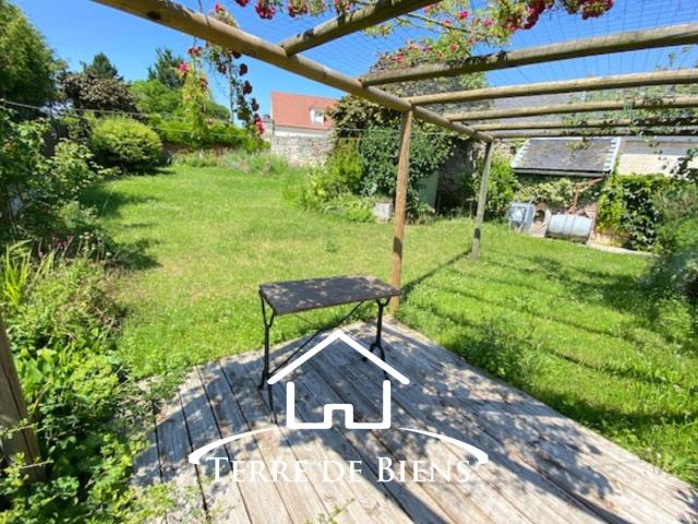 Propriété de caractère 143 m2 habitables 4 chambres Dépendances et jardin clos À 10 minutes de Soisson