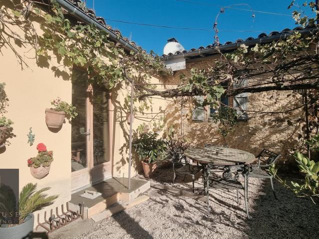 Propriété de caractère 427 m2 maison grange gîte pis. 427m² Pouy De Touges