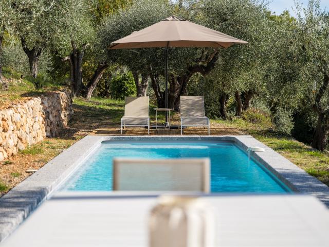 Propriété de charme au coeur d'une oliveraie ! 150m² Tourrettes sur Loup