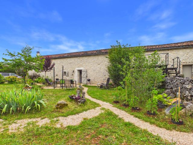 Propriété de charme avec gîte et chambres d'hôtes