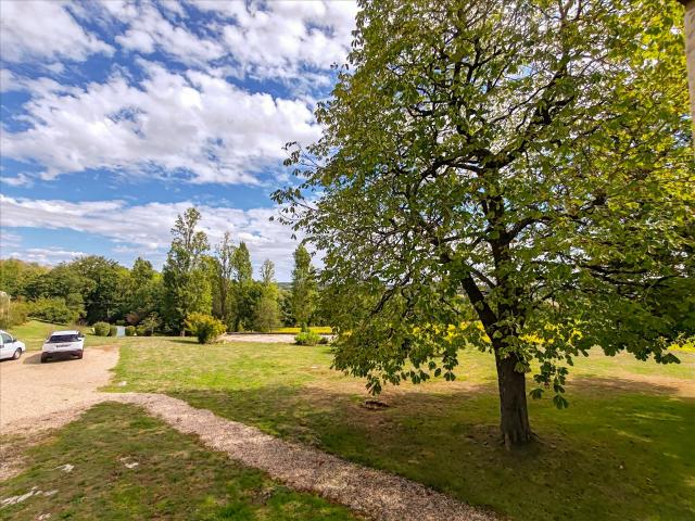 Propriété De Charme Avec Gîtes 455 m² – Vue Panoramique & Re. 455m² Eymet
