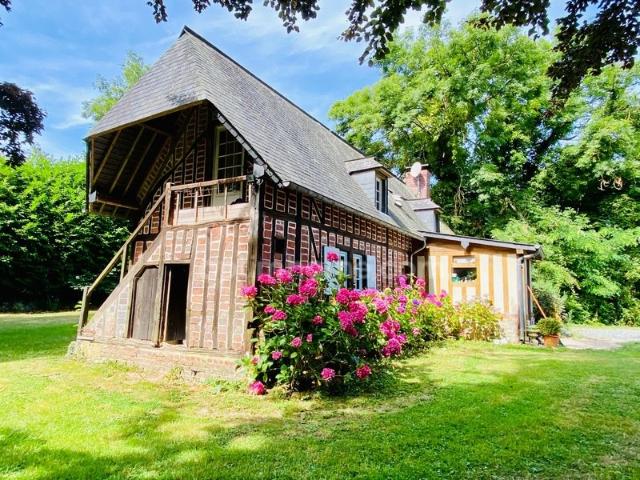 Propriété de charme avec Maison de maître et ses dépendances. 364m² Pont l'Evêque