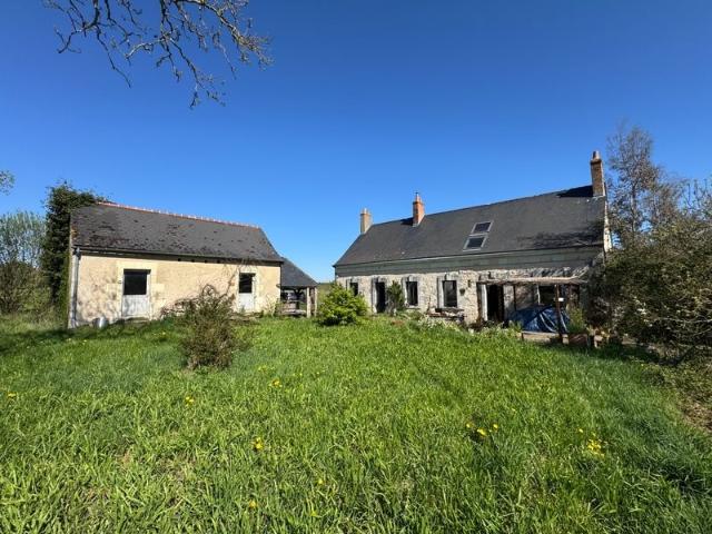 Propriété de charme avec potentiel gîte et équestre – 4,1 he. 232m² Courcelles de Touraine
