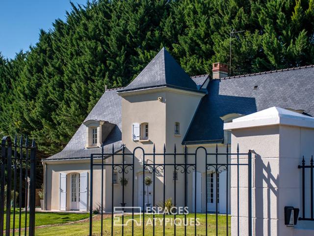 Propriété de charme avec piscine et parc paysager 207m² Saint Mathurin sur Loire