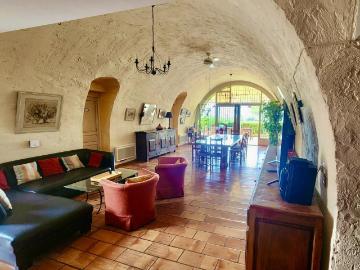 Propriété de charme avec vue panoramique sur le Luberon 335m² Gargas