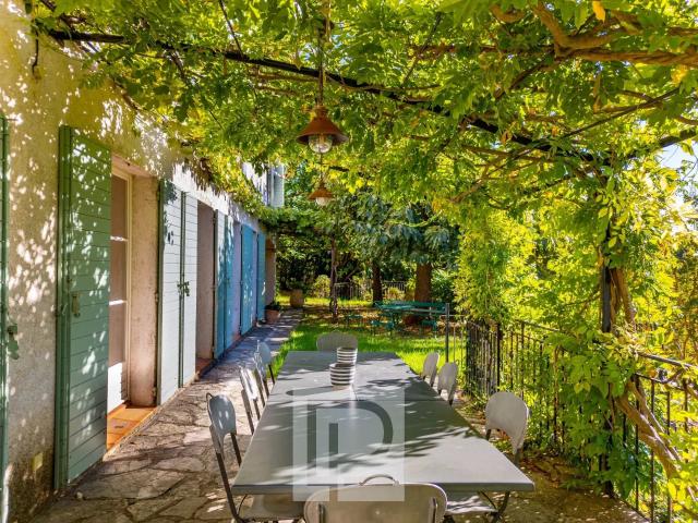 Propriété de charme avec vue panoramique 220m² Mougins
