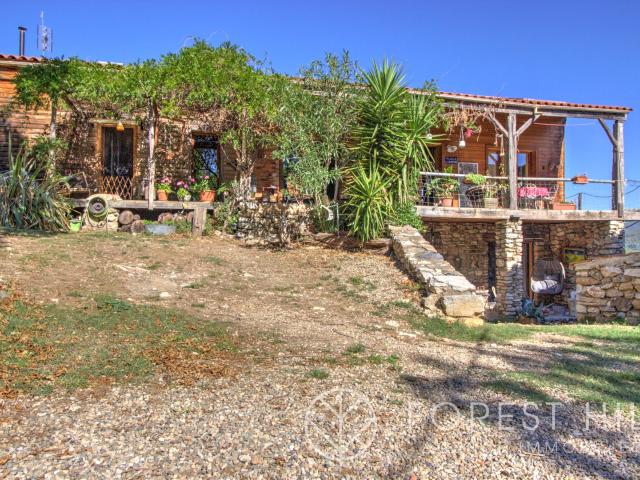 Propriété de charme dans un cadre naturel privilégié 352m² Montbolo