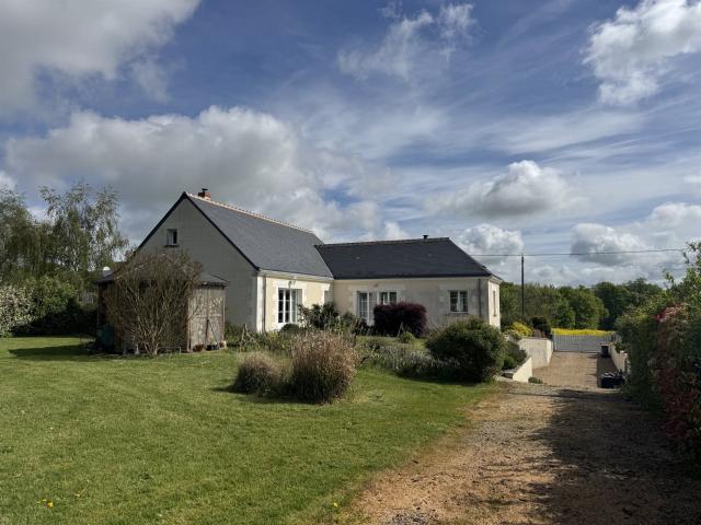 Propriété de charme dans un environnement préservé LOCHE SUR. 148m² Loché sur Indrois