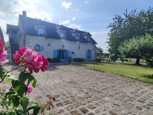 Propriété de charme de 427m2 SAVINS