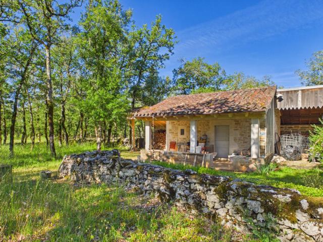 Propriété de charme en pierre au coeur des Causses du Quercy 188m² Esclauzels