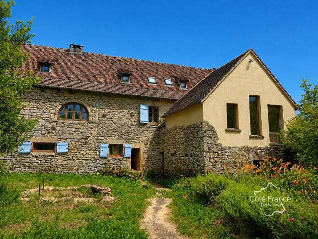 Propriété de charme en pierre avec piscine et grange authent
