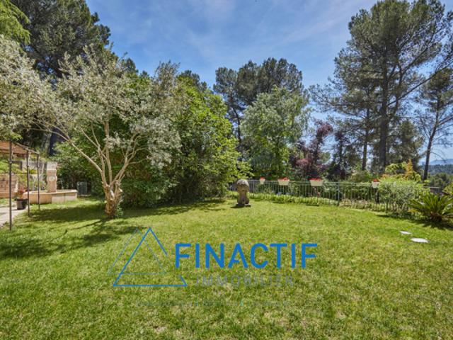 Propriété de charme 253 m2 + Dépendance 63 m2 Piscine Garage Parc 1 hectare