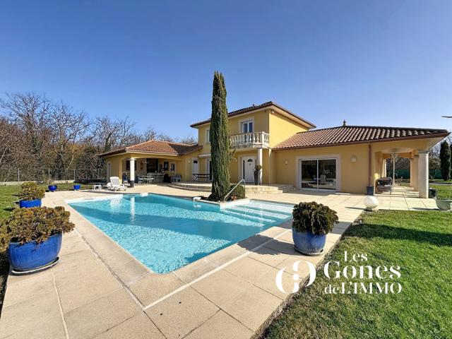 Propriété de charme 220 m2 Terrain 1 760 m2 Piscine Pr