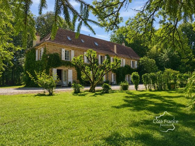 Propriété de charme 340m2 avec piscine, jacuzzi, ruisseau, 2. 340m² Bio