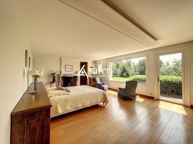 Propriété de prestige au coeur d'un haras sur 1,30 ha 470m² Saint Laurent la Conche