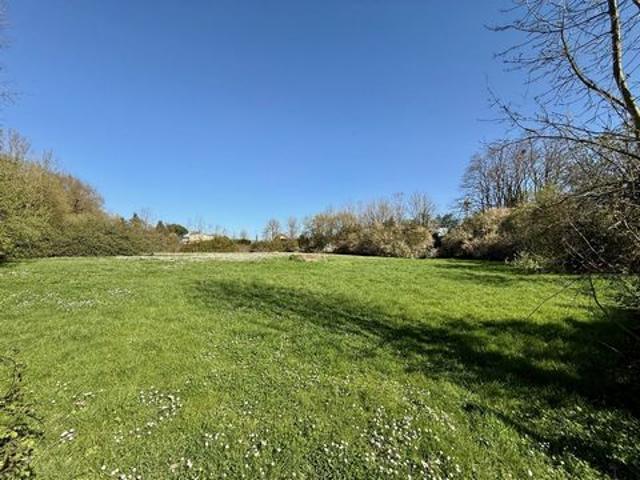 Propriété de village traditionnelle d'un excellent rapport qualité prix avec gîtes et grand terrain