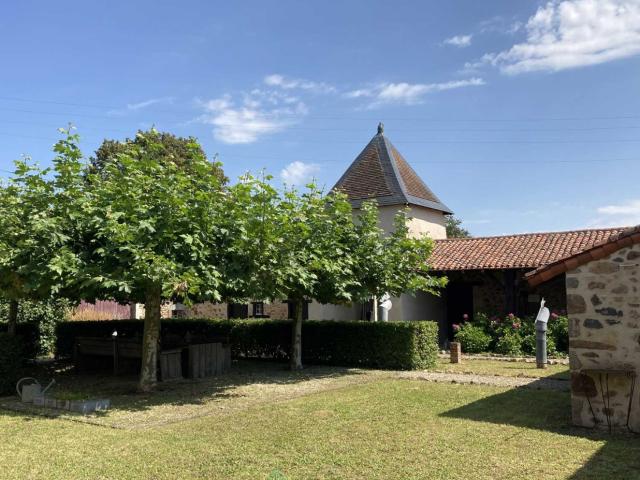 PROPRIETE DU 18ème MAGNIFIQUEMENT RESTAUREE