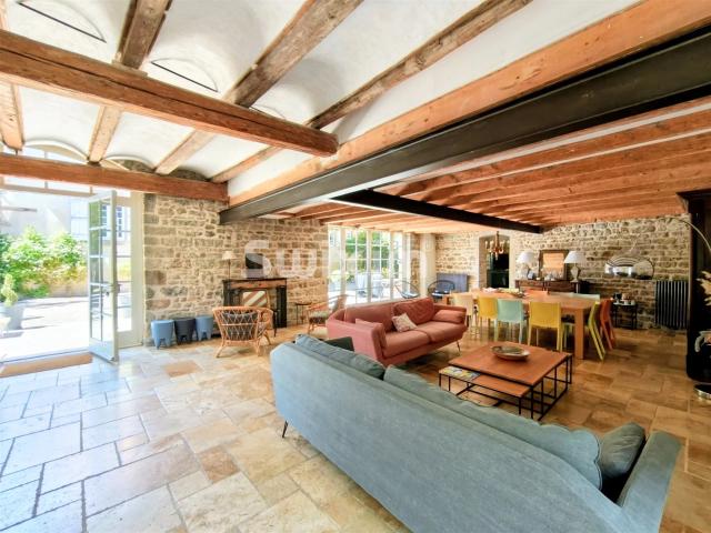 Propriete Du XVIIe 470m² Santenay