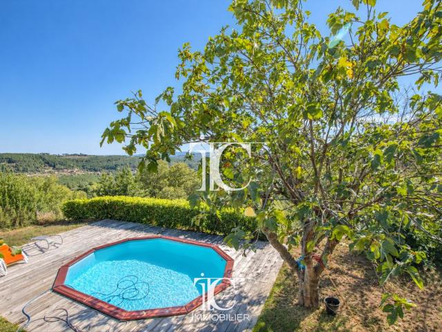 PROPRIETE DU XVIIEME SIECLE 400M² HABITABLE 4280M² DE TERRAI. 402m² Les Vans