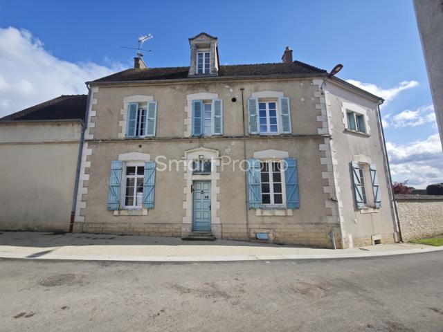Proprièté en coeur de village de 8 pièces et 248m2 hab, 6 ch