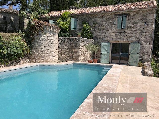 Propriete En Bordure D Un Joli Hameau En Quercy Blanc A 15 M. 220m² Flaugnac
