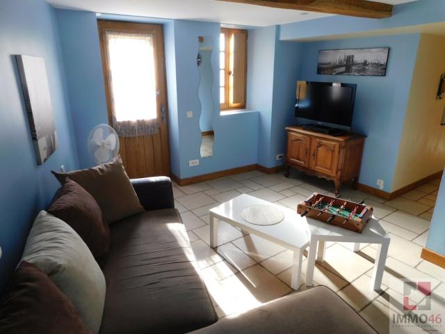 Propriété en pierre avec gîte, grange et piscine 130m² Gramat