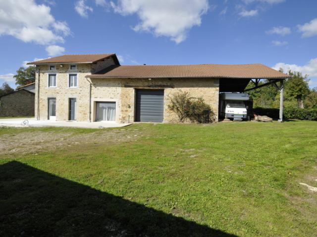 Propriété en Pierre avec Dépendances sur St paul