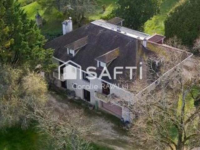 Propriété en pierre avec parc exceptionnel de 4,2 hectares au cœur de Nersac
