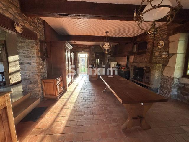 Propriété en pierre entre nature et patrimoine 169m² Bazoches