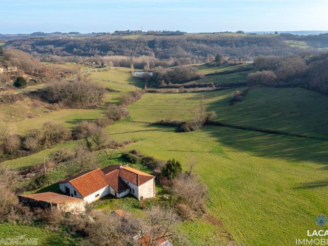 Propriété en pierre 150m² Lusignan Petit