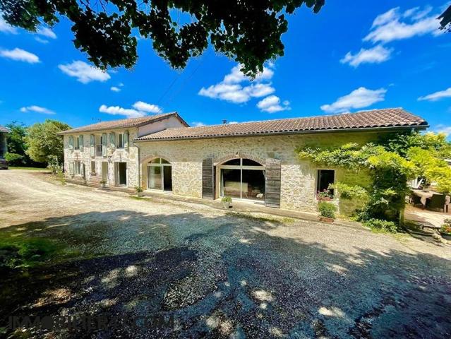 Propriété En Pierre 285m² Laugnac