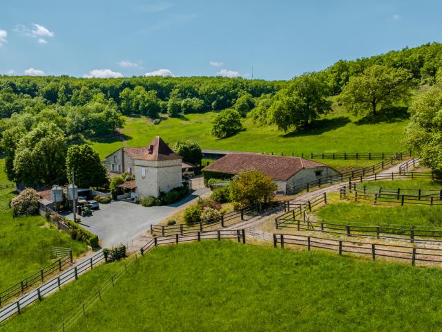 Propriété équestre d’exception 23 hectares Calme absolu