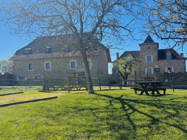 Propriete Equestre D'exception Sur 19H Proche Figeac 900m² Figeac