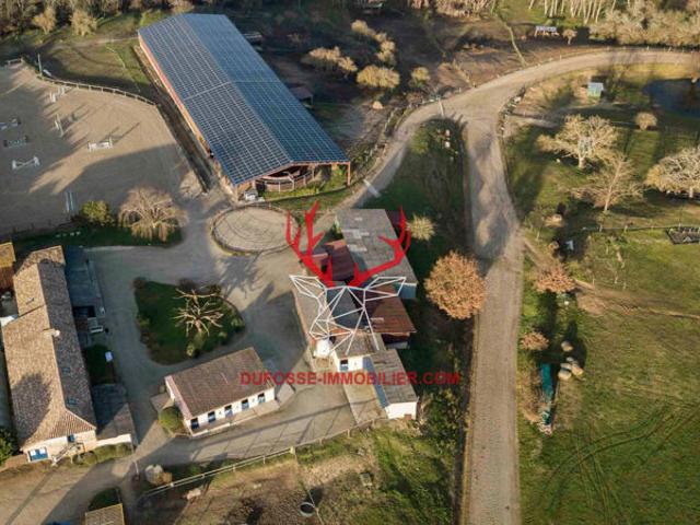Propriété équestre de 12 hectares