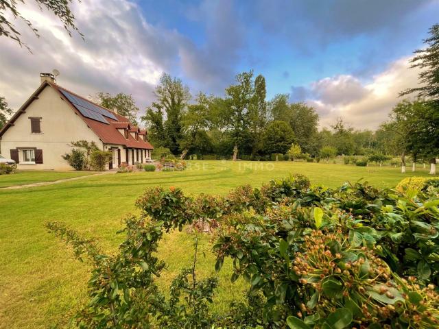 Propriété équestre sur 30 hectares à 10 mn du Grand Parquet 240m² Fontainebleau