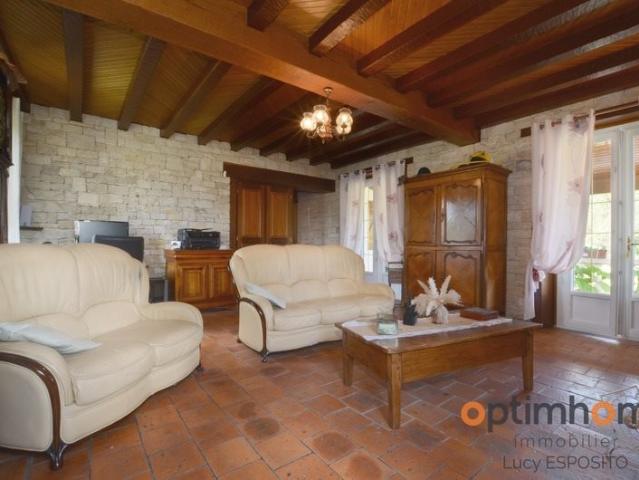 ? Propriété exceptionnelle avec étang privé sur plus de 1,7. 174m² Mazerolles