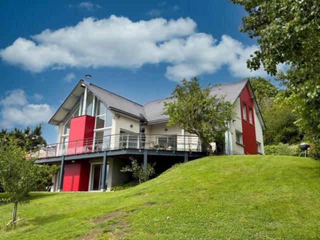 PROPRIETE FAMILIALE / PARFAIT ETAT / 5 CHAMBRES