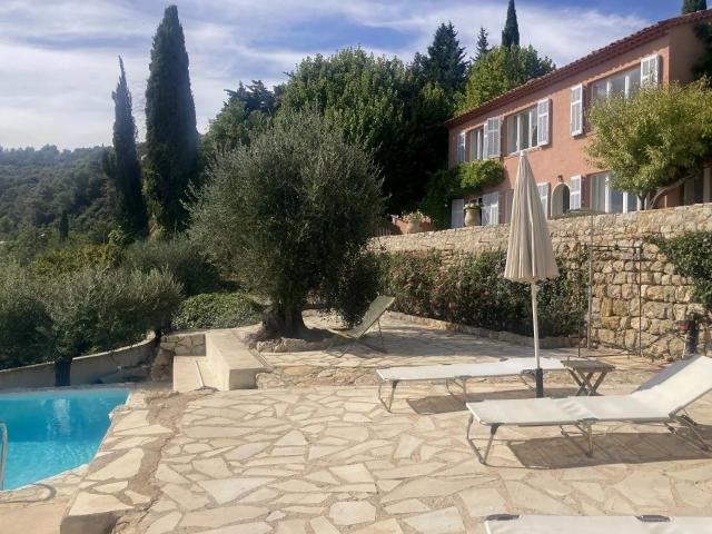 Propriété provençale d'exception – Vue panoramique sur la me. 249m² Cabris