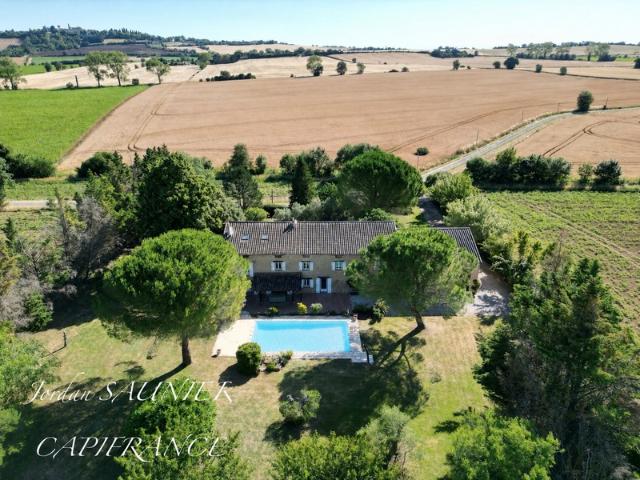 Propriete Lauragaise à vendre 9 pièces proche de CARAMAN 31