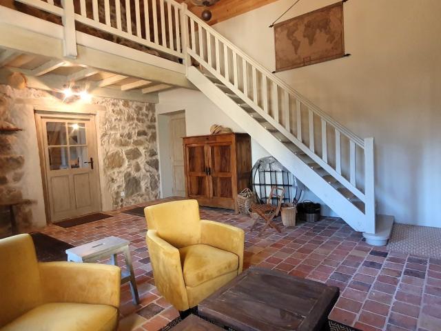 Propriété magnifiquement rénovée 327m² Lunac