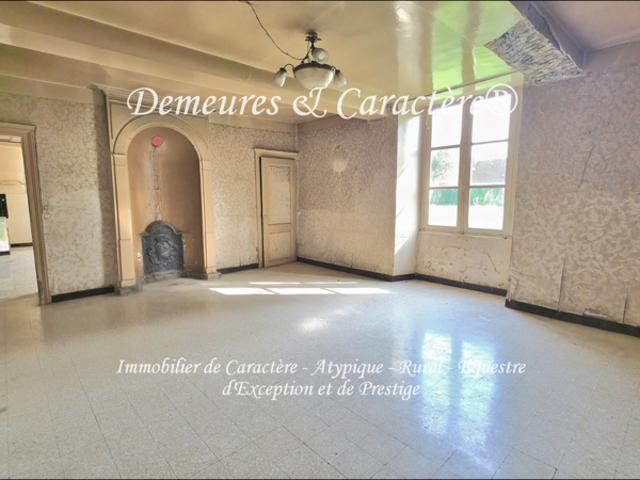 Propriété Maison de Maître et dépendances à rénover sur pa