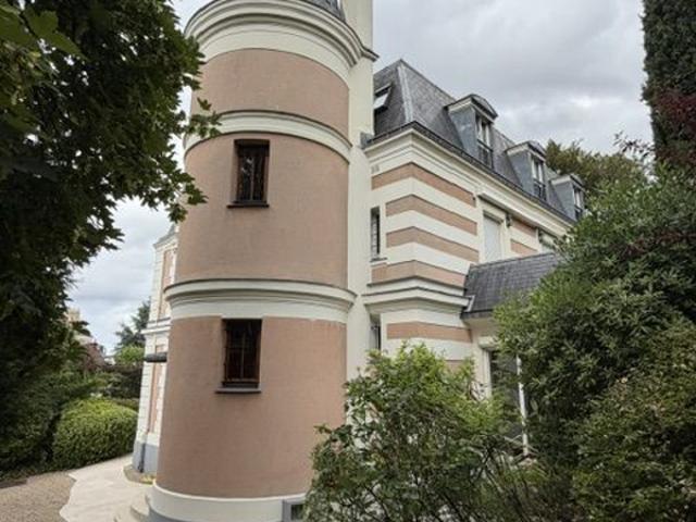PROPRIETE MAIRIE ISSY