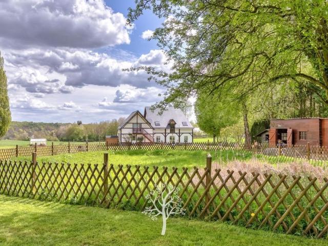 Propriété normande entre Rouen et Gournay en Bray Idéale 250m² Saint Lucien